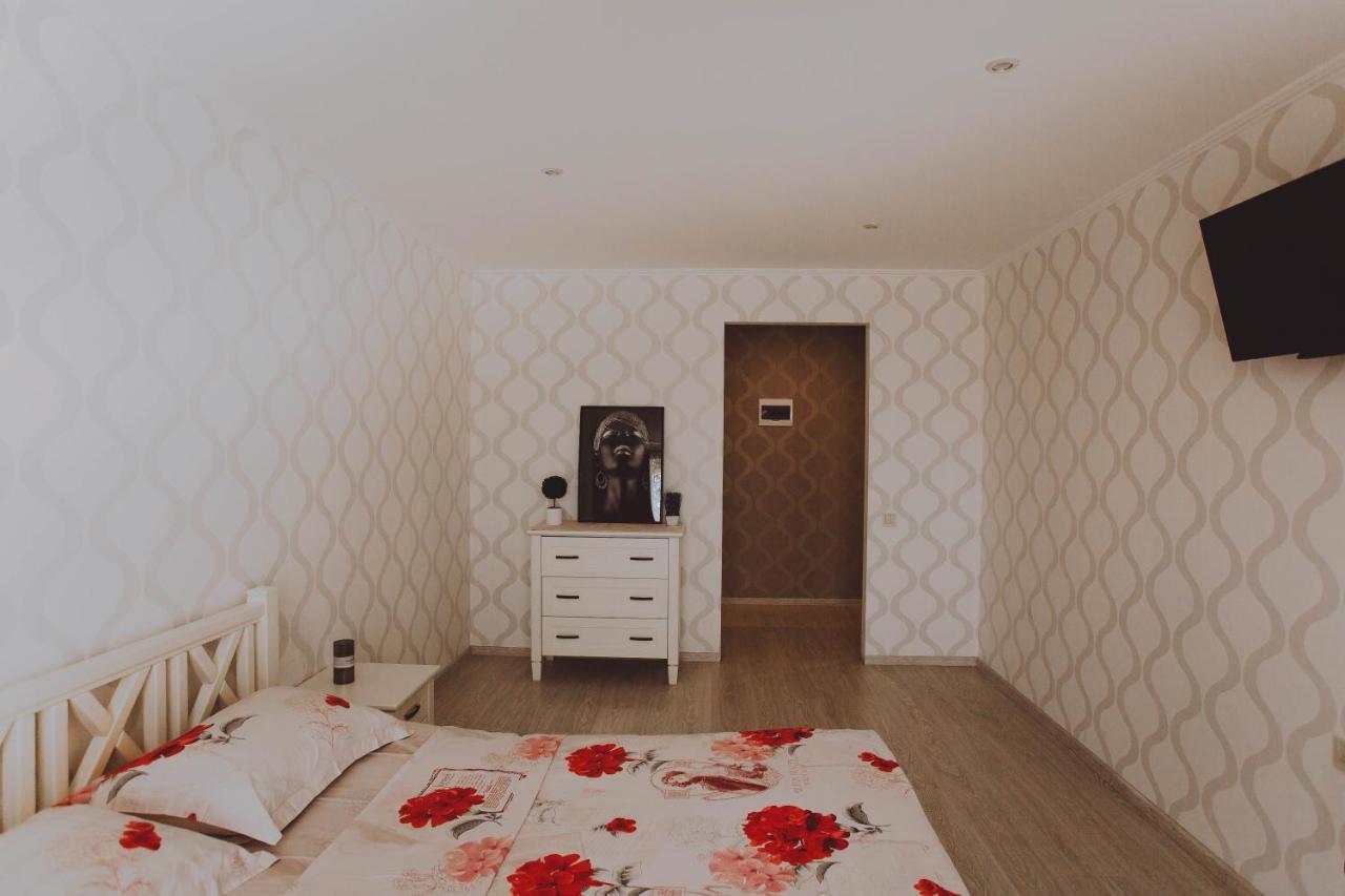 Standard Plus Apartment ポルタヴァ エクステリア 写真